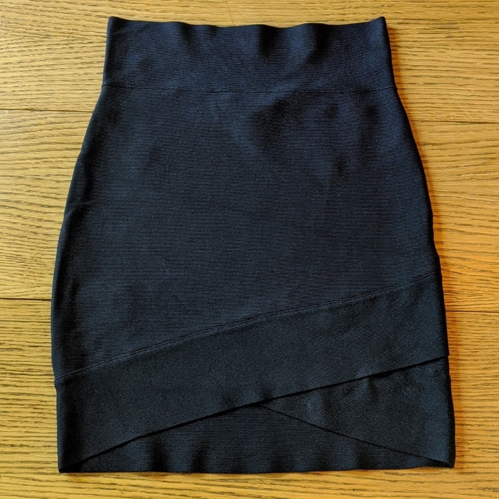 BCBG Max Azria Black Bandage Bodycon Sz Small